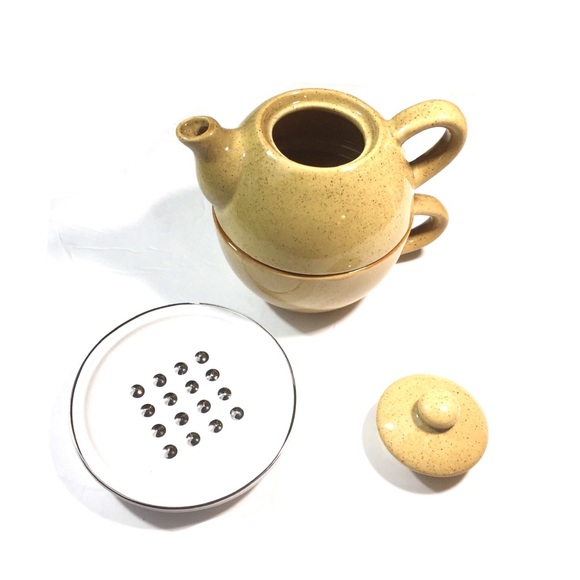 New Pier 1 Stackable Stoneware Teapot & Cup Set - Picture 5 of 8